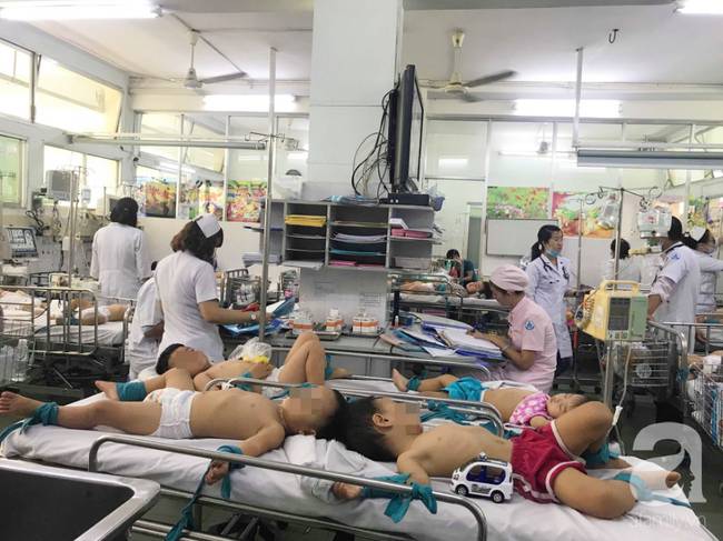 Phụ huynh rối bời vì trẻ bị tay chân miệng ở TP.HCM tăng gấp 5 lần-2