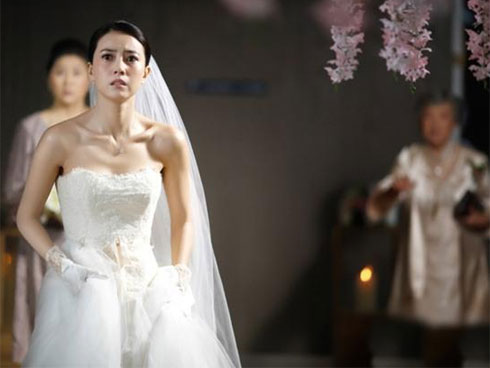 Đằng sau hình ảnh chú rể nước mắt thành sông trong ngày cưới gây sốt mạng là câu chuyện thực như thế này đây...-4