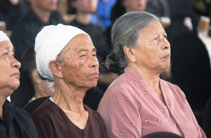 Người dân quê nhà rơi lệ xem Lễ truy điệu Chủ tịch nước Trần Đại Quang-4