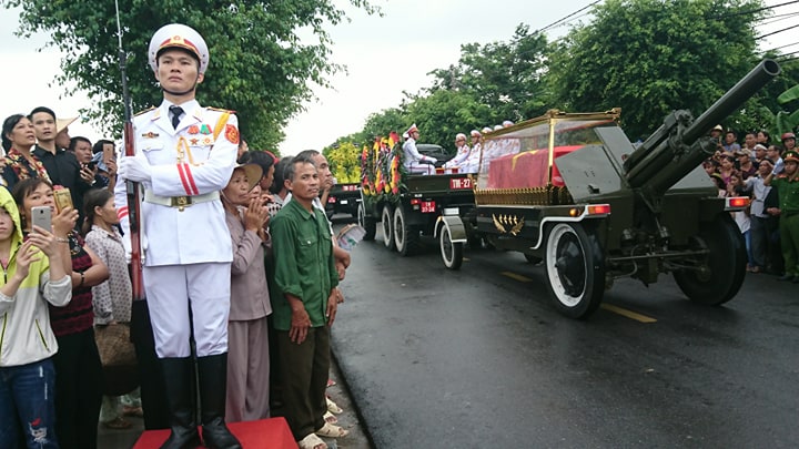 Lễ an táng Chủ tịch nước Trần Đại Quang tại quê nhà-46