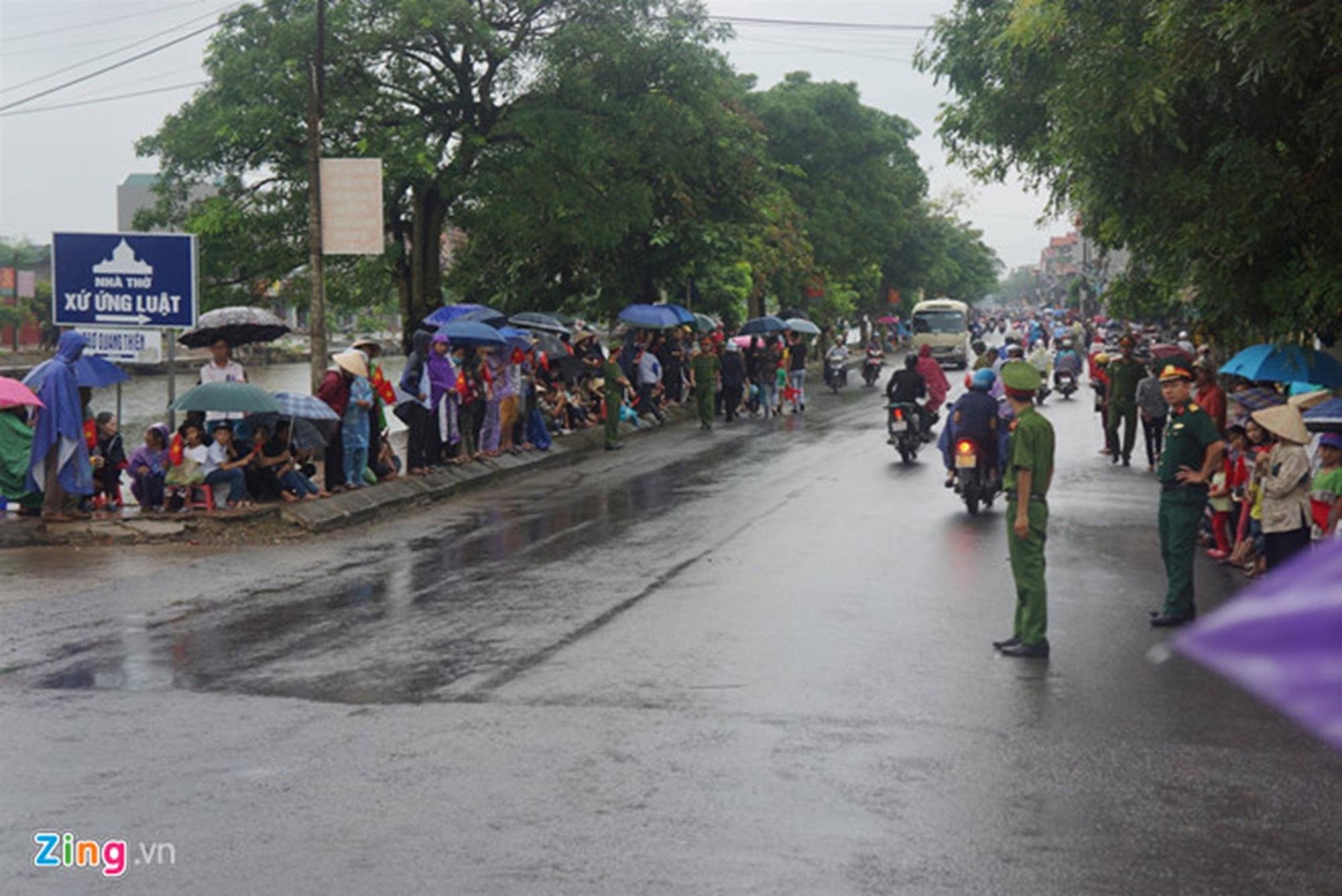 Lễ an táng Chủ tịch nước Trần Đại Quang tại quê nhà-34