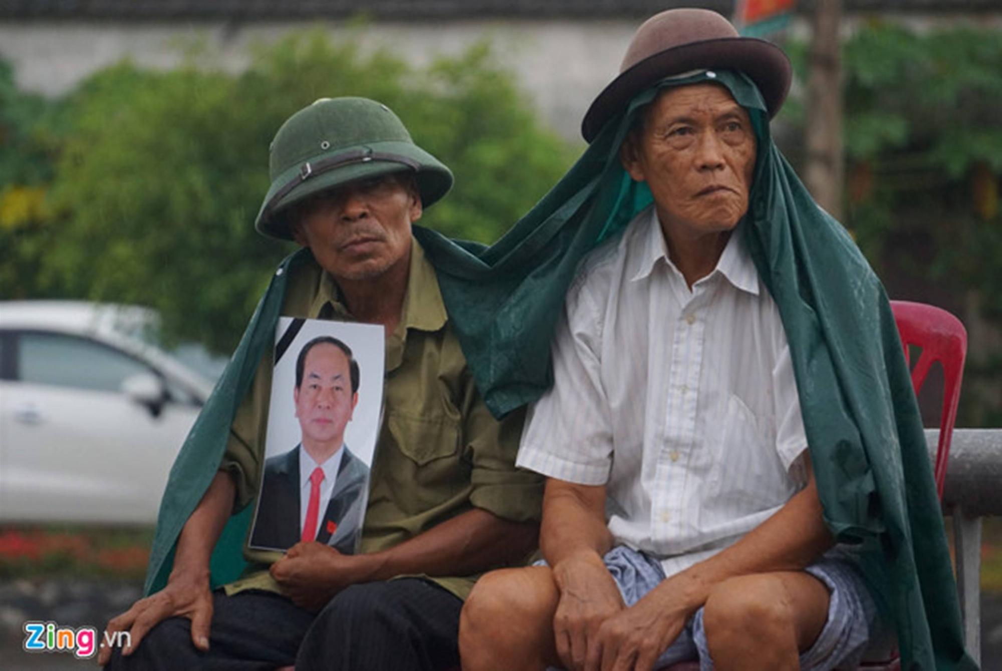 Lễ an táng Chủ tịch nước Trần Đại Quang tại quê nhà-35