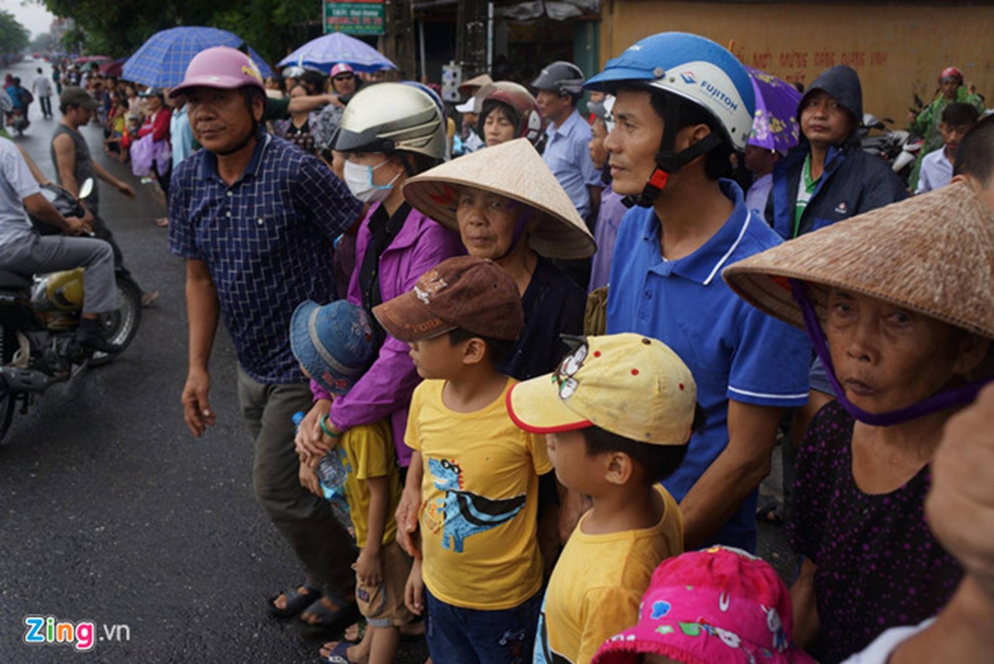 Lễ an táng Chủ tịch nước Trần Đại Quang tại quê nhà-36