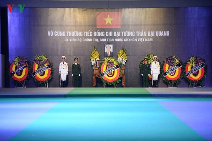 Lễ an táng Chủ tịch nước Trần Đại Quang tại quê nhà-40