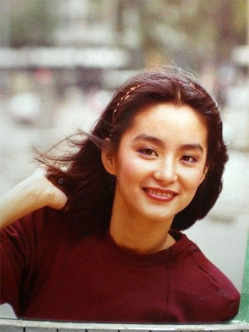 Nhan sắc chao đảo showbiz một thời của minh tinh hưởng 256 triệu USD-5