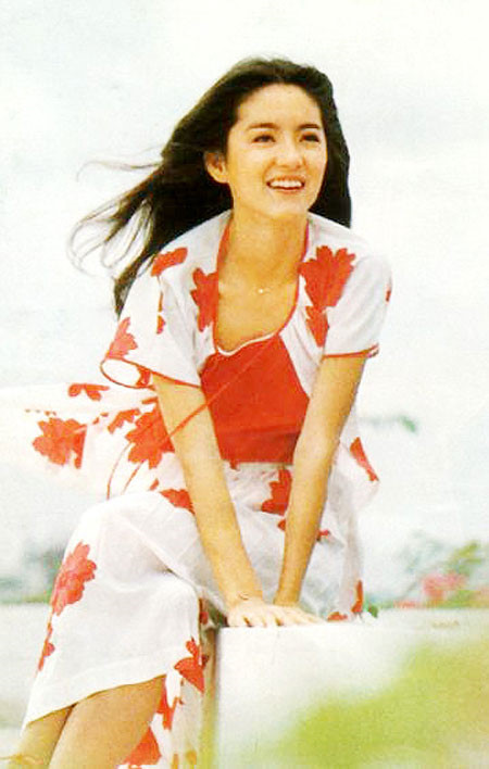 Nhan sắc chao đảo showbiz một thời của minh tinh hưởng 256 triệu USD-8