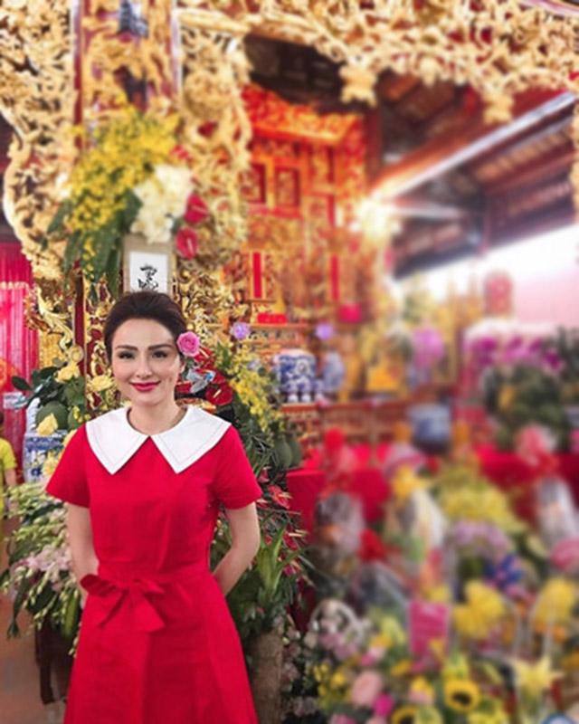 Khẳng định không dao kéo, sao bây giờ nàng hoa hậu này lại giống... Phi Nhung như vậy?-5