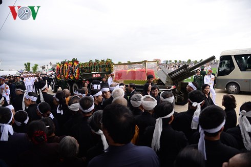 Lễ an táng Chủ tịch nước Trần Đại Quang tại quê nhà-26