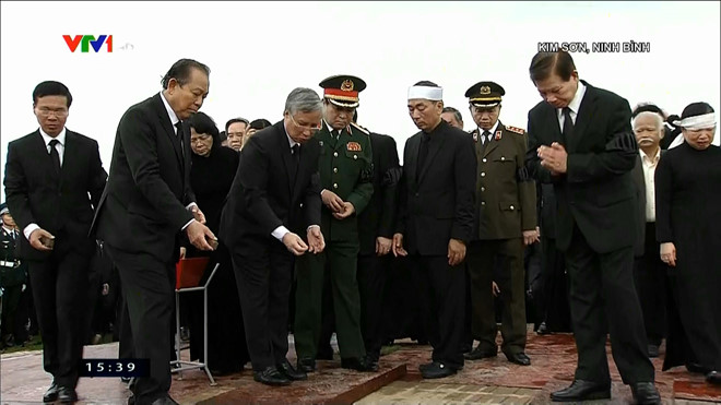 Lễ an táng Chủ tịch nước Trần Đại Quang tại quê nhà-11