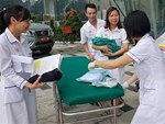 Nữ hành khách sinh bé gái trên tàu SE4 trong ngày nghỉ lễ 30/4-3