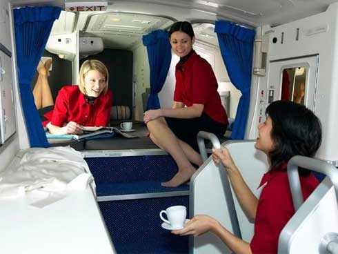 Phòng kín trên máy bay: Bí mật riêng của phi công, tiếp viên