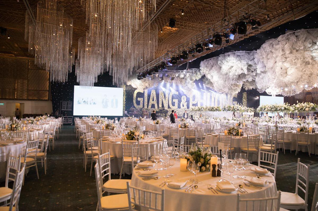 Cùng chiêm ngưỡng lại không gian tiệc cưới lộng lẫy, xa hoa như cổ tích trong đám cưới Trường Giang - Nhã Phương-4
