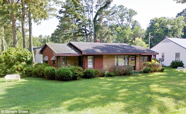 Đòi tổ chức tang lễ nhưng lại không biết thi thể của mẹ già ở đâu, bí mật quái dị của người phụ nữ lập tức bị vạch trần-3