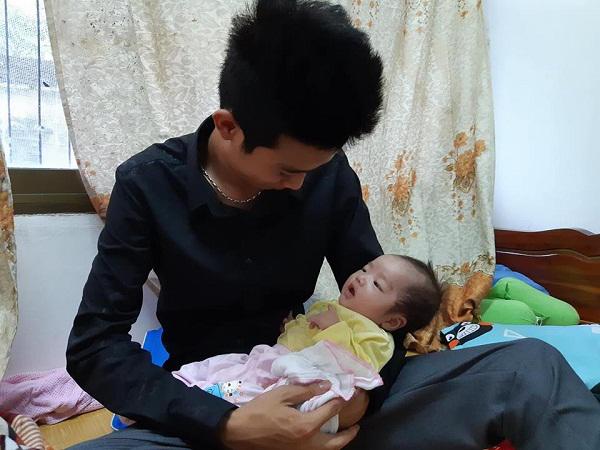 Mẹ 19 tuổi tử vong sau 3 tiếng nấc, hai bé song sinh khóc rạc cổ vì khát sữa-3