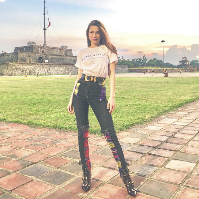 Thu mới chớm mà dàn sao và hot girl Việt đã khoe 1001 kiểu street style, kiểu nào cũng dát đầy hàng hiệu!-9