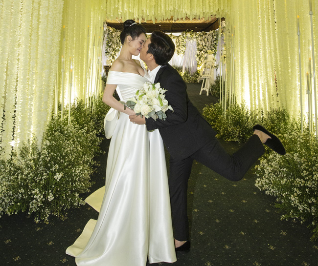 Fan mắt tròn mắt dẹt vì phát hiện điều này trong ảnh cưới Nhã Phương-11