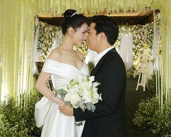 Fan mắt tròn mắt dẹt vì phát hiện điều này trong ảnh cưới Nhã Phương-10