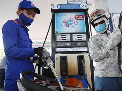 Xăng dầu đồng loạt tăng giá mạnh, vượt đỉnh 22 ngàn/lít-2