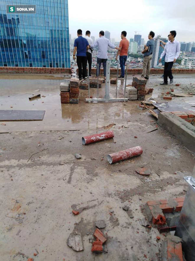 Cận cảnh nơi đặt cần trục rơi xuống đường Lê Văn Lương khiến mẹ đơn thân tử vong-5