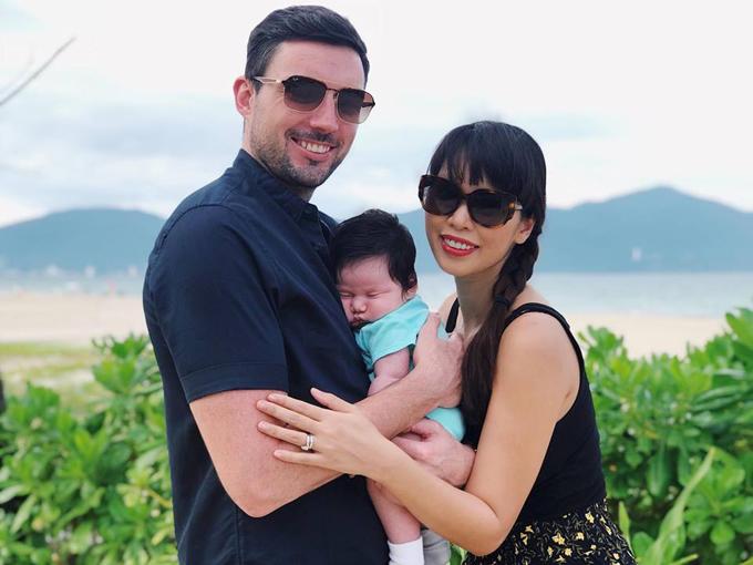 Siêu mẫu Hà Anh nổi đóa, mắng kẻ nói con mình chậm phát triển là điên-4