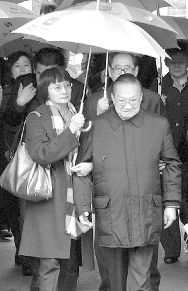 Bi kịch cuộc đời của tiểu thuyết gia võ hiệp Kim Dung-4