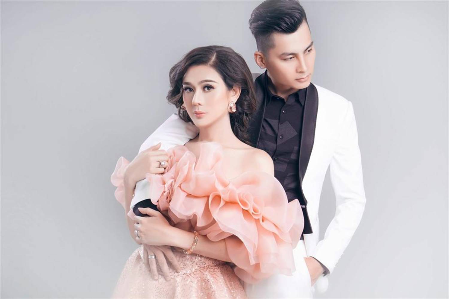 Lâm Khánh Chi lên tiếng về tin đồn thét ra lửa khiến mẹ chồng sợ hãi, nghe tiếng giày đã biết đó là con dâu-3