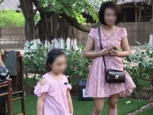 Con của nạn nhân chết vì khung sắt công trình rơi trúng: Mẹ cháu đâu?