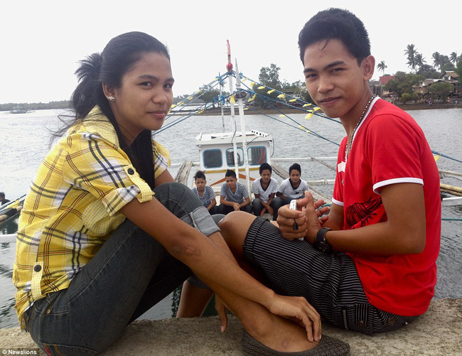 Bức ảnh cư dân một hòn đảo rất bình thường nhưng nhìn kỹ hơn bạn sẽ nhận ra điều đặc biệt-10