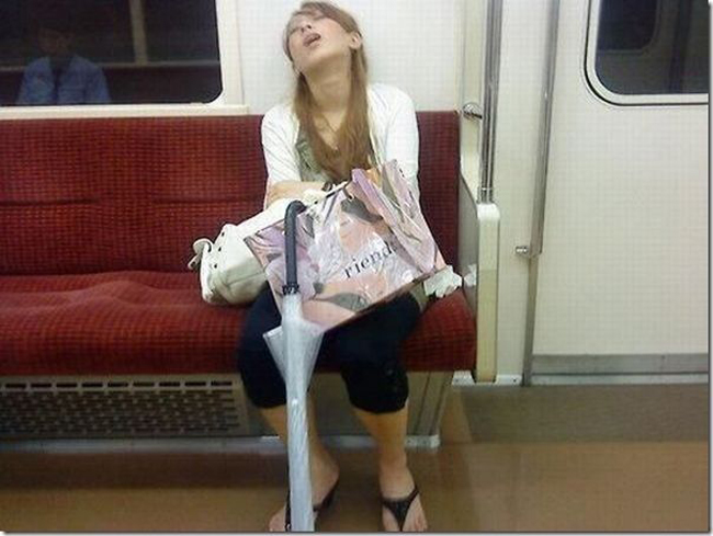 Buồn cười với những người ngã đâu cũng là giường-9