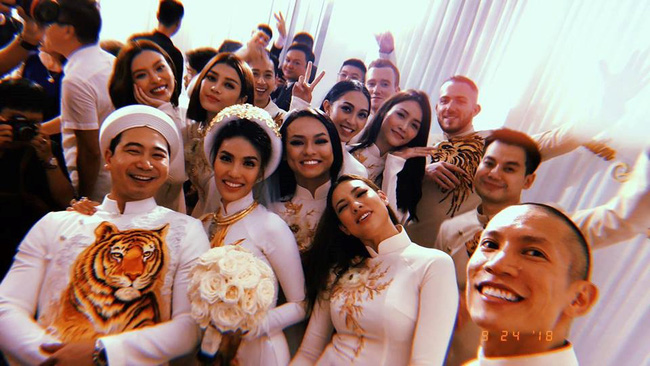 Kì lạ chưa, cả ba siêu đám cưới của showbiz Việt năm 2018 đều dính đến chuyện ba người-8