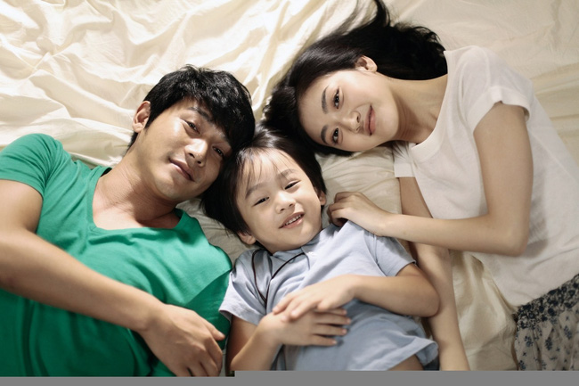 Bạn cũ nhắn tin sau thời gian dài mất liên lạc, vợ trẻ choáng váng khi biết sự thật về người chồng hoàn hảo của mình-2