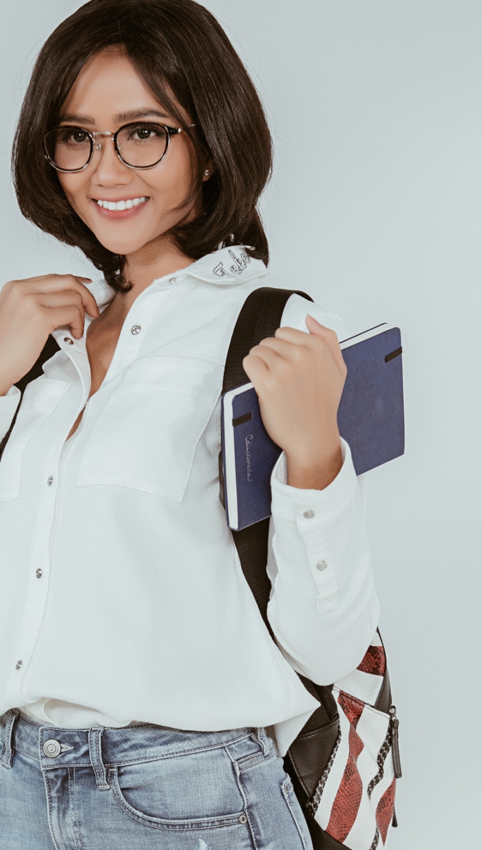 Hoa hậu HHen Niê biến hóa linh hoạt ba trong một trong bộ hình mới-5