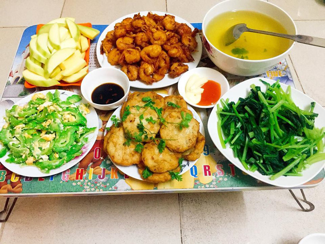 Khoe mâm cơm đầy đủ dinh dưỡng chỉ hết chưa tới 20k, vợ trẻ mách nước bí quyết sống tiết kiệm giữa thủ đô-2