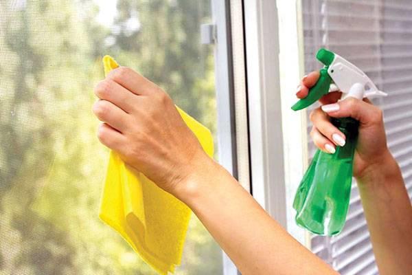 Cửa kính dùng 10 năm vẫn sáng bóng chỉ với 1 nhúm muối và những tuyệt chiêu” đơn giản này!-4