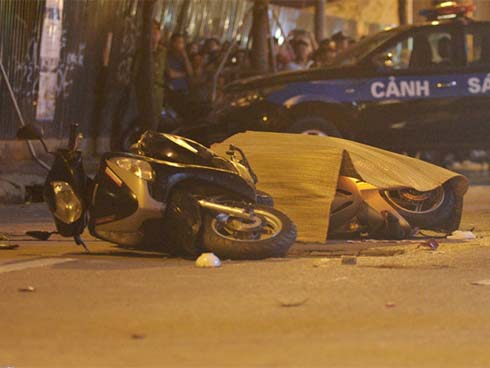 Mẹ đơn thân tử vong vì bị sắt rơi giữa phố: Ai sẽ chăm sóc con gái 6 tuổi?-6