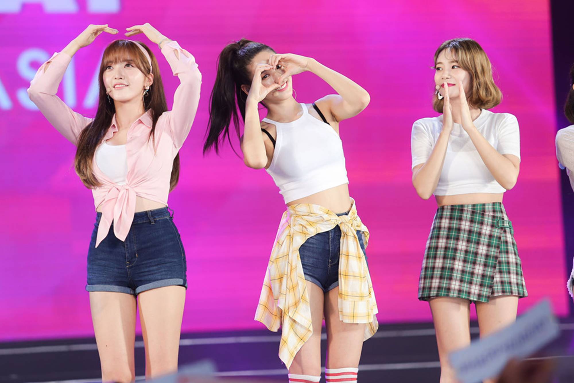 Cận cảnh vẻ quyến rũ của nữ ca sĩ có thân hình chuẩn nhất Kpop-11