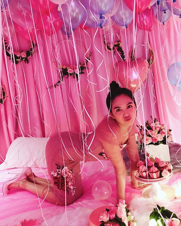 Cận cảnh món quà sinh nhật vô giá người yêu tặng khiến Ngọc Trinh bật khóc-7