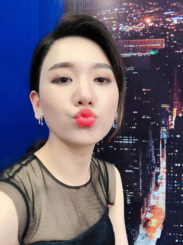 Hari Won - Nhã Phương: Vợ của 2 danh hài hot nhất showbiz Việt lại có 1 điểm chung nhan sắc mà không phải ai cũng biết-25