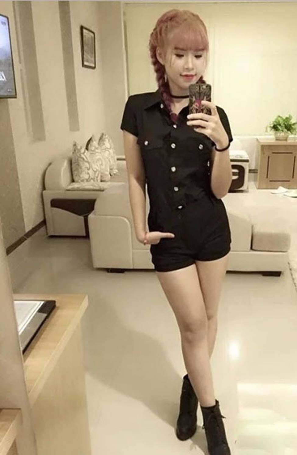 Chăm hát show hội chợ, dàn mỹ nhân này sống sang chảnh khó tin-10