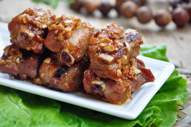 Món ngon cuối tuần: Sườn nướng tỏi-5