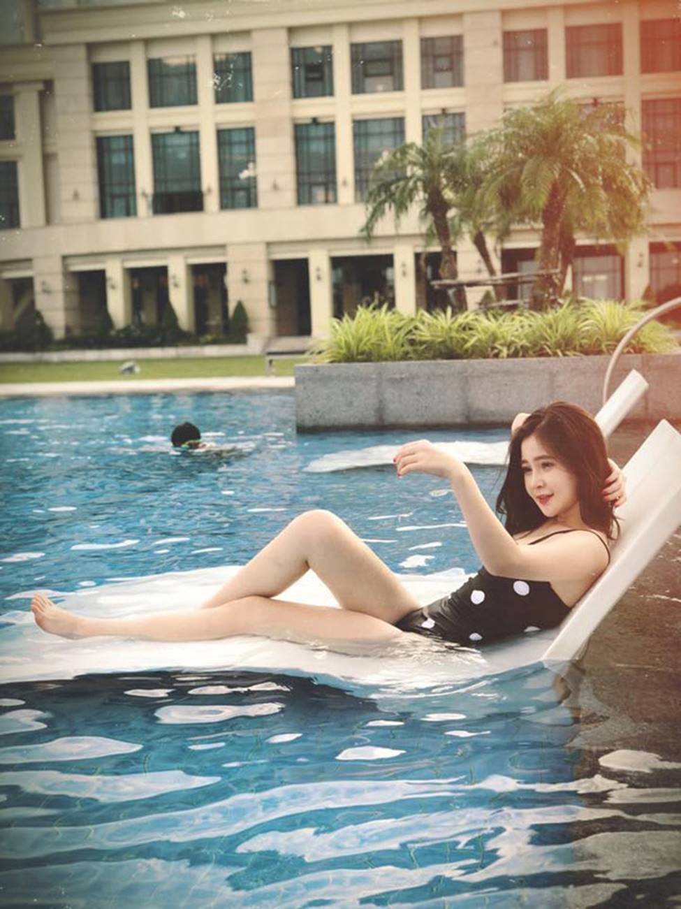 Hot girl Đà Nẵng và cô em út họ Hồ đẹp xuất sắc với bikini-4