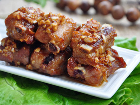 Chiều chồng khó tính, vợ đảm nấu bữa nào cũng ngon, các con thi nhau chấm điểm cao-21