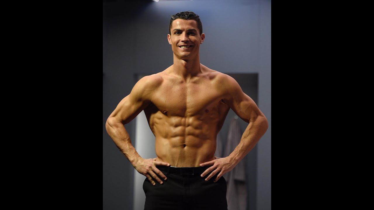 Chị em nhớ lấy xô hứng nước miếng trước khi xem loạt ảnh này của Ronaldo nhé-14