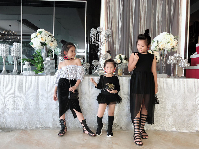 28 tuổi đã sinh 5 cô con gái, mẹ trẻ dành cả thanh xuân để đẻ chia sẻ niềm vui đông con ai cũng ngưỡng mộ-10