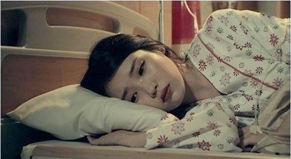 7 năm theo đuổi, mong mỏi tìm con, người đàn bà vô sinh đau đớn tay trắng kéo va ly ra khỏi nhà chồng-1