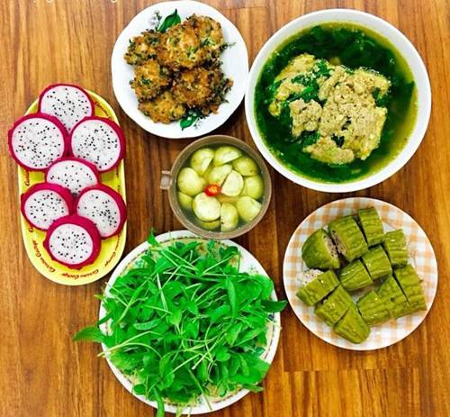 Chiều chồng khó tính, vợ đảm nấu bữa nào cũng ngon, các con thi nhau chấm điểm cao-1