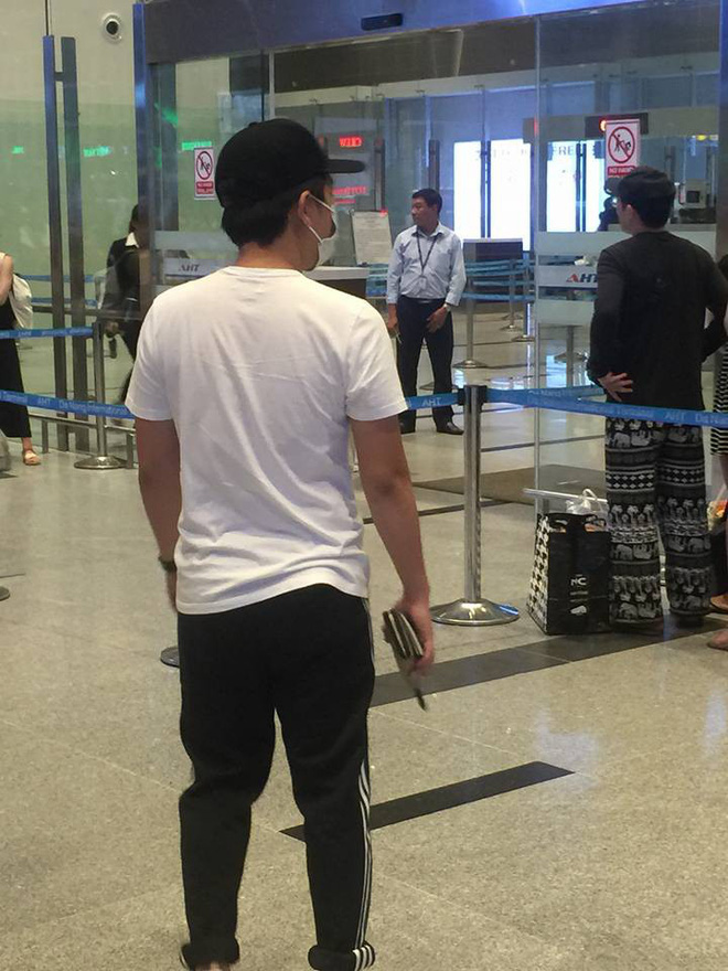 Vợ chồng Trường Giang - Nhã Phương bị bắt gặp ở sân bay, chuẩn bị đi nước ngoài hưởng tuần trăng mật?-4