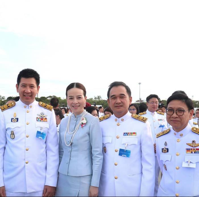 Hariwon được đề cử làm trợ lý HLV Park Hang-seo và những người đẹp gây sốt làng bóng Đông Nam Á-6