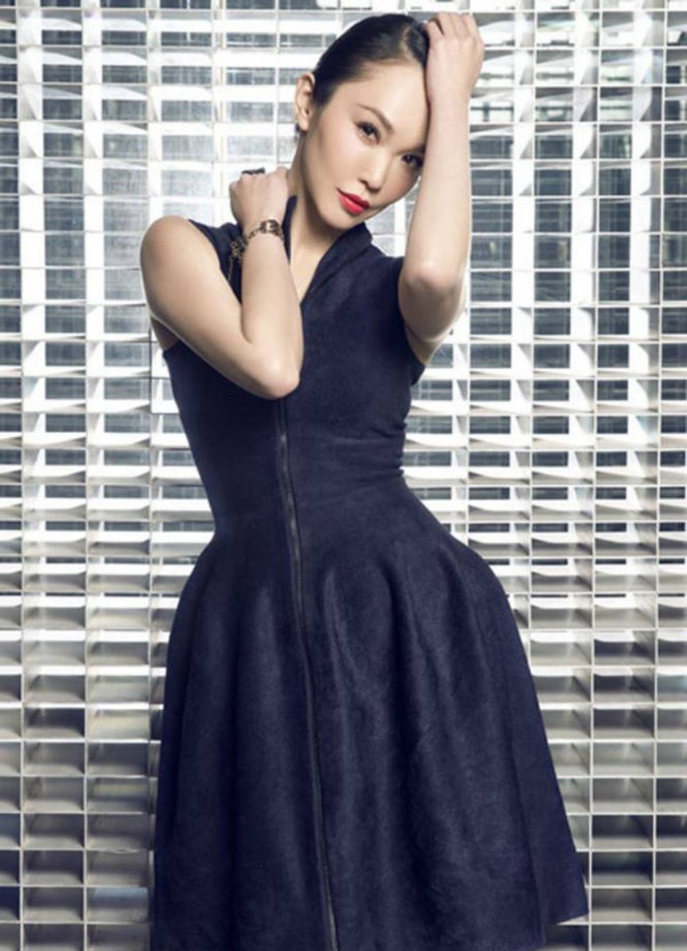 Thiên hạ đệ nhất mỹ nhân Singapore” quá trẻ đẹp ở tuổi U50-6