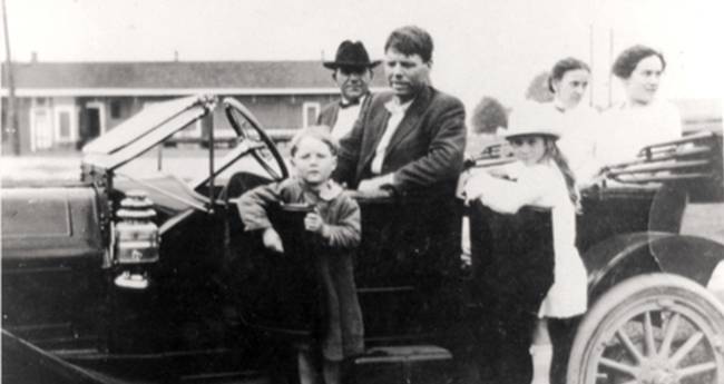 Cậu bé 4 tuổi mất tích và trở về an toàn, 90 năm sau chân tướng bại lộ nhưng không một ai giải thích được điều gì đã xảy ra?-1